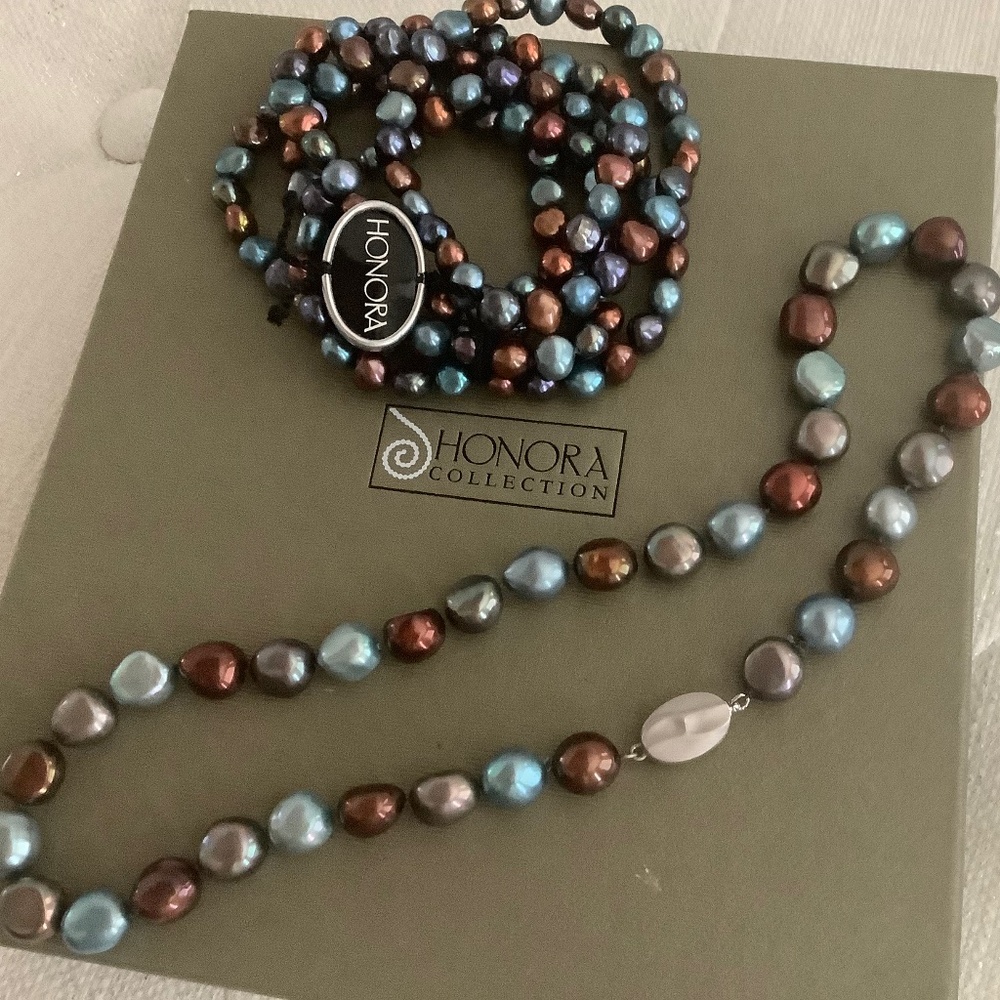 Honora Pearl Necklace and bracelet to match